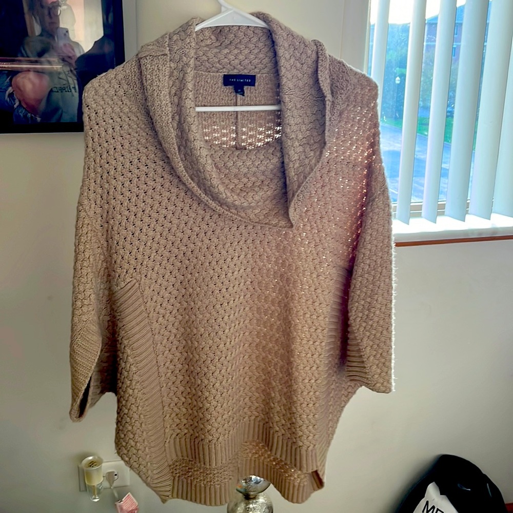 Cozy, lightweight cocoon sweater